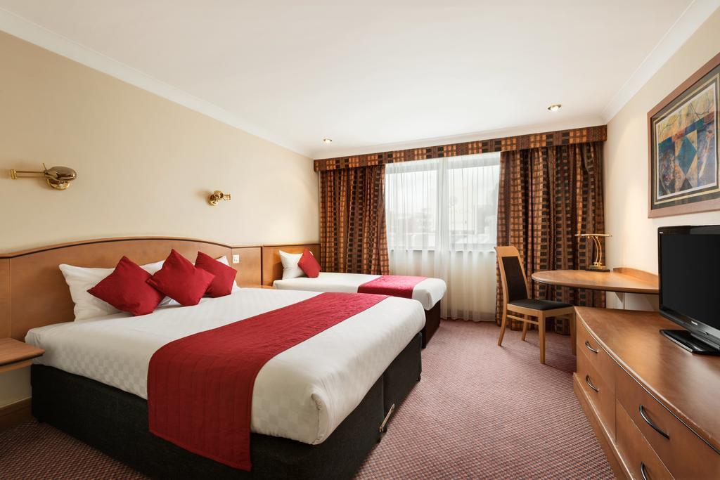 Ramada Hatfield Гатфілд Екстер'єр фото
