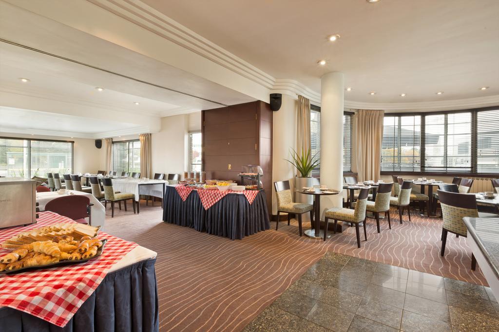 Ramada Hatfield Гатфілд Екстер'єр фото