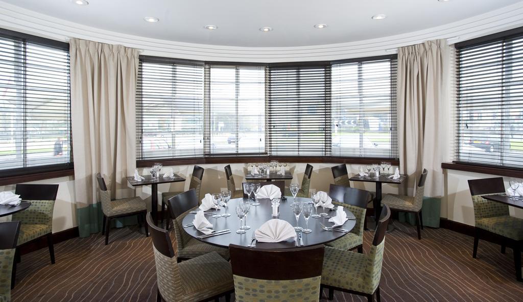 Ramada Hatfield Гатфілд Ресторан фото